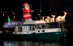 McMenamins On The Columbia Christmas Ships On The