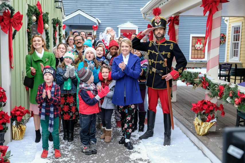 Your Complete Guide To 52 Holiday TV Movies On Hallmark 